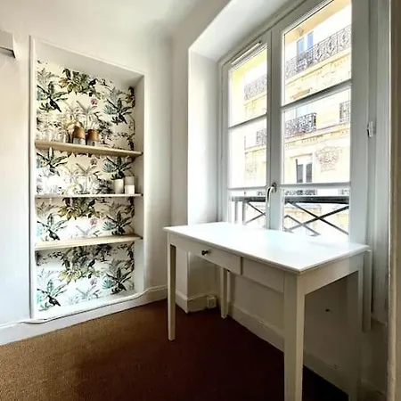 Apartment Amazing Studio In Heart Of